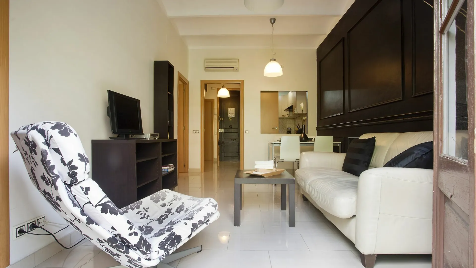 Espai Barcelona Rocafort Apartments Spain