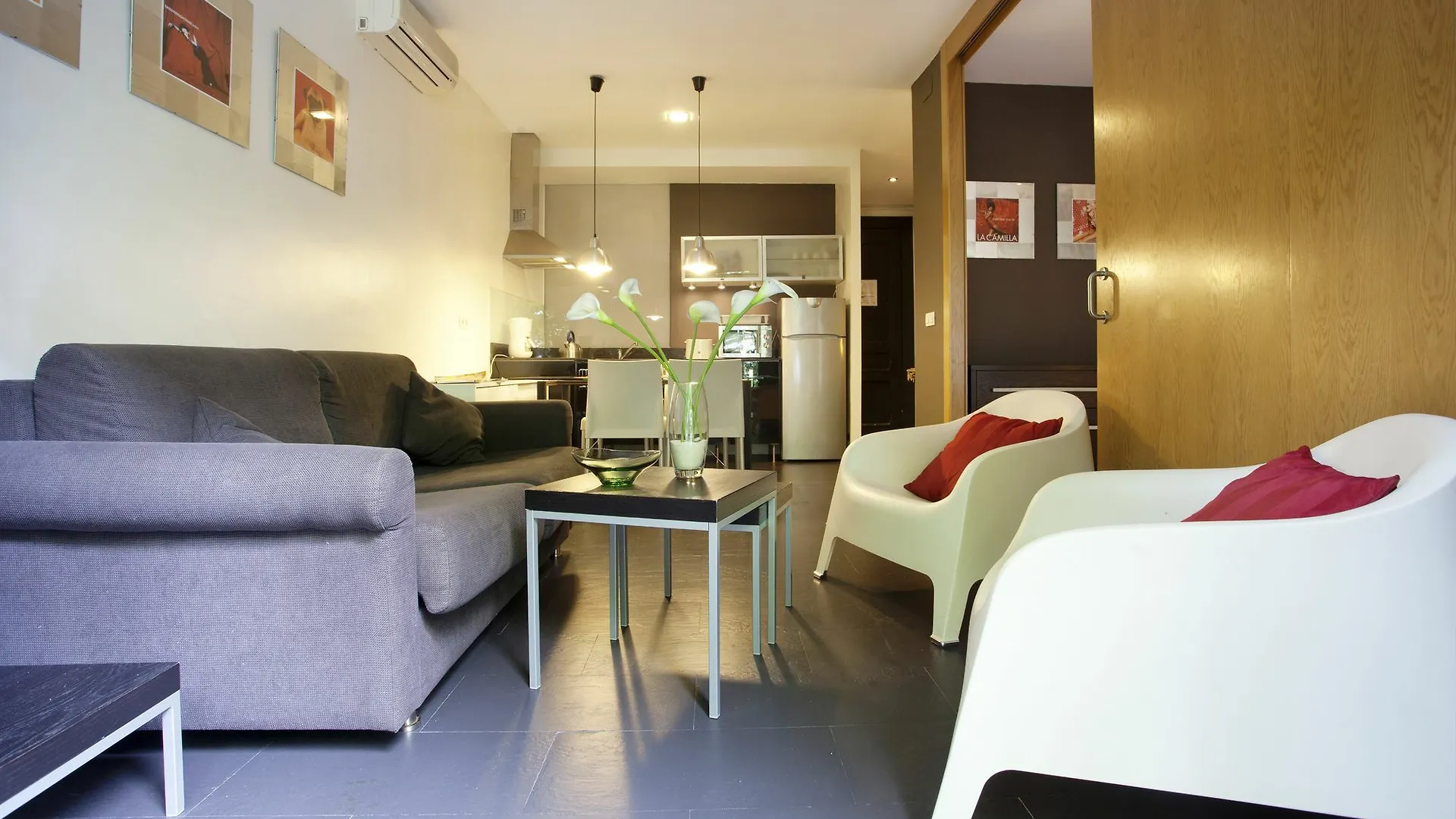 Espai Barcelona Rocafort Apartments 0*,