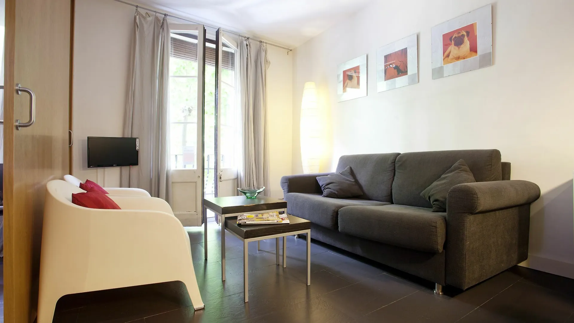 Espai Barcelona Rocafort Apartments Spain