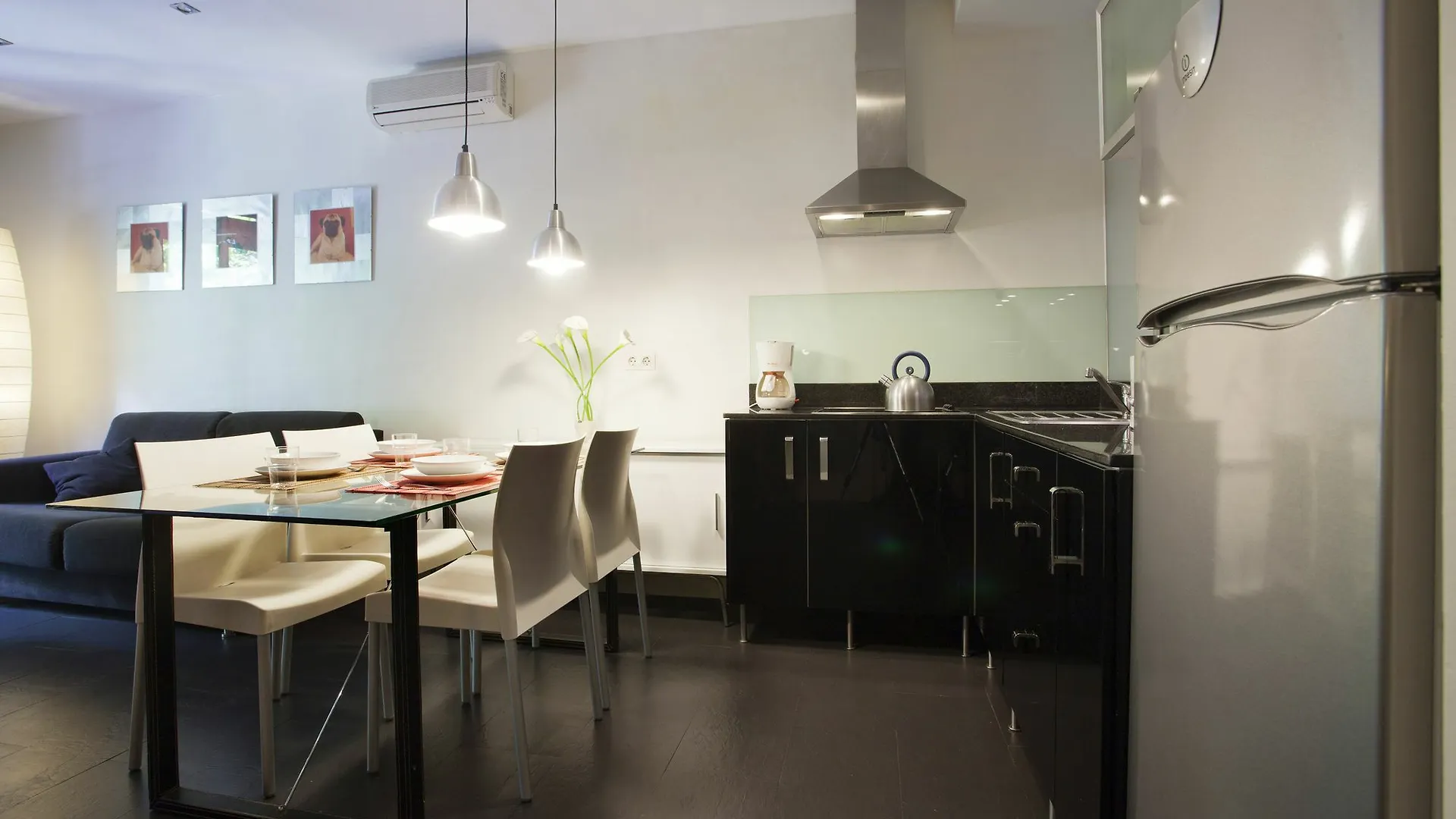 Espai Barcelona Rocafort Apartments