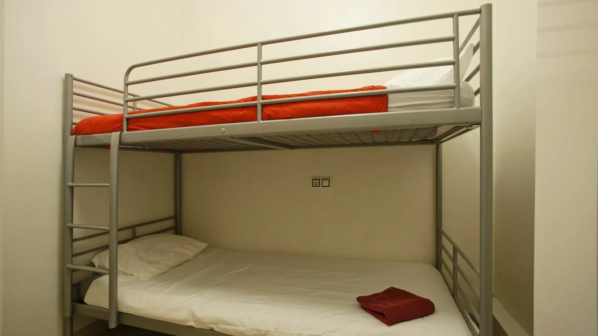 Espai Barcelona Rocafort Apartments