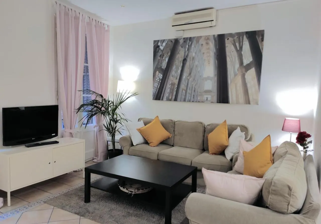 Espai Barcelona Rocafort Apartments