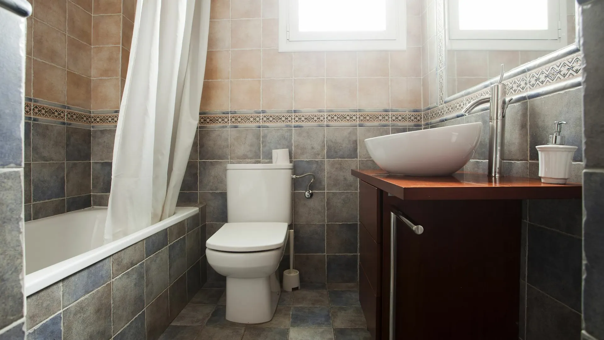 Espai Barcelona Rocafort Apartments 0*,  Španělsko